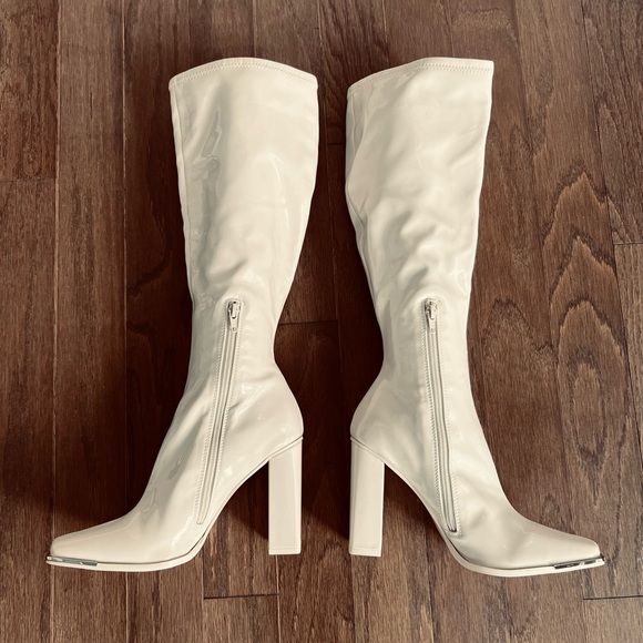 Steve Madden Focal Boots - Picture 2 of 13